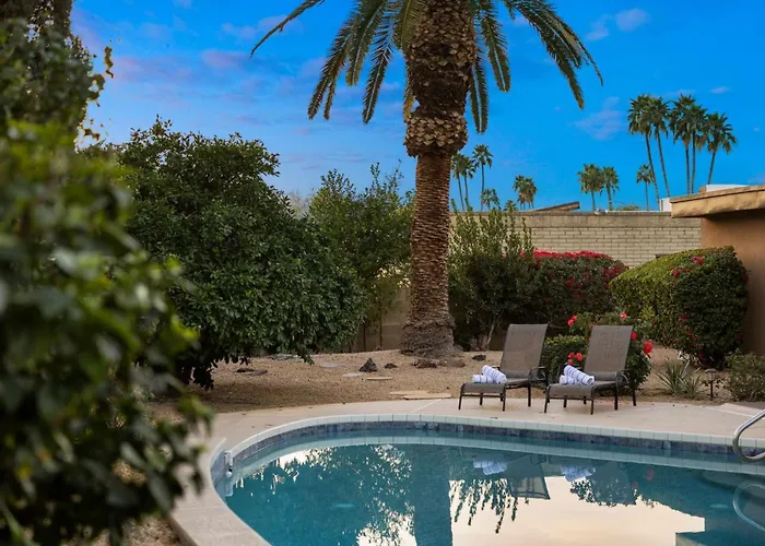Holiday home Desert Nights Retreat Pool & Firepit